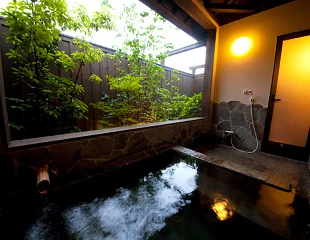 いで湯の宿　丸神屋