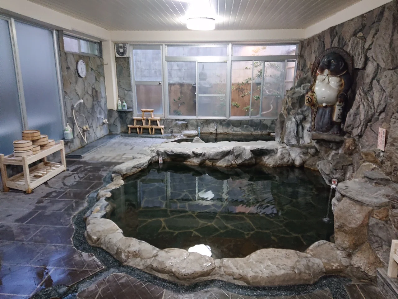 源泉の宿 嬉泉館