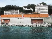 波の湯 茜