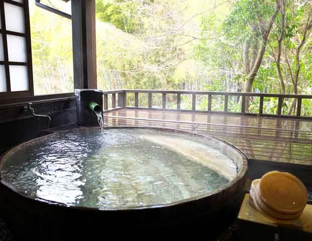 岳の湯 地獄谷温泉 天句松 裕花