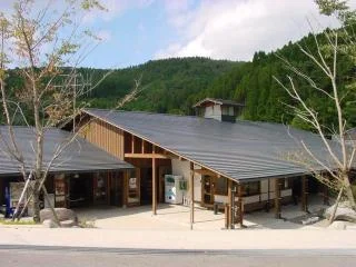 たけの湯温泉館 ゆけむり茶屋（旧桜尾山荘）