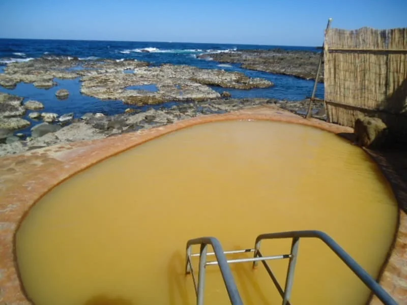 黄金崎不老ふ死温泉