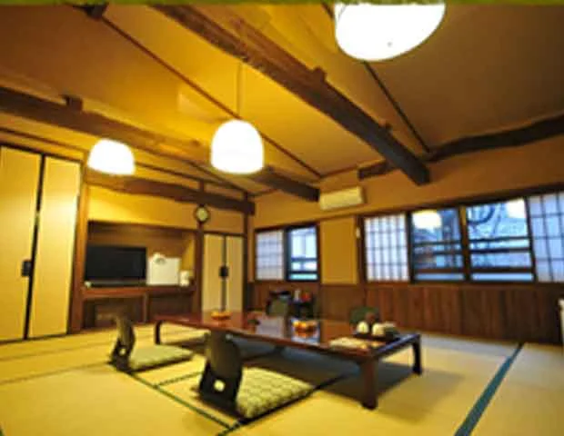ふもと旅館