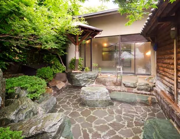 山鹿温泉 眺山庭 (旧ビジネスホテル眺山庭)