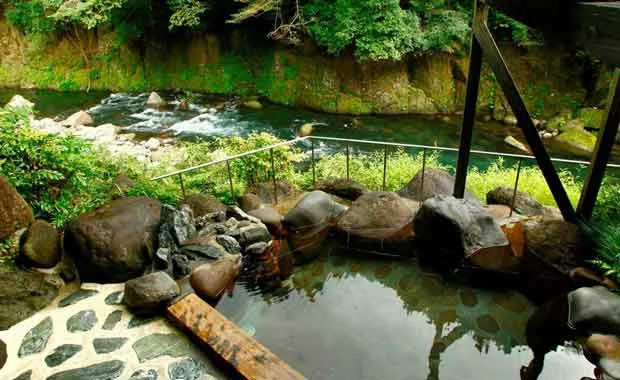 菊池渓谷温泉 岩蔵