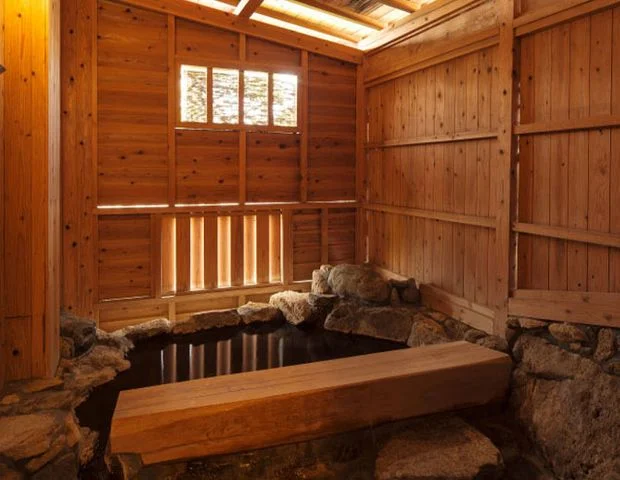 いわくらの杜 石庭(旧 桃李温泉 季の杜 石庭)