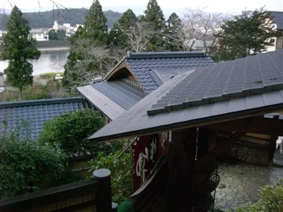 いわくらの杜 石庭(旧 桃李温泉 季の杜 石庭)