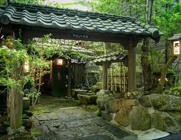ふじ屋