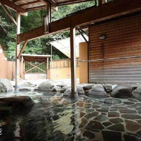 平山温泉　奥山鹿温泉旅館 - 熊本県