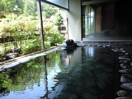 鴬宿温泉　長栄館（閉館しました）