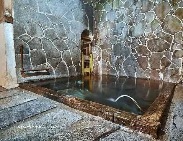 湯川内温泉かじか荘