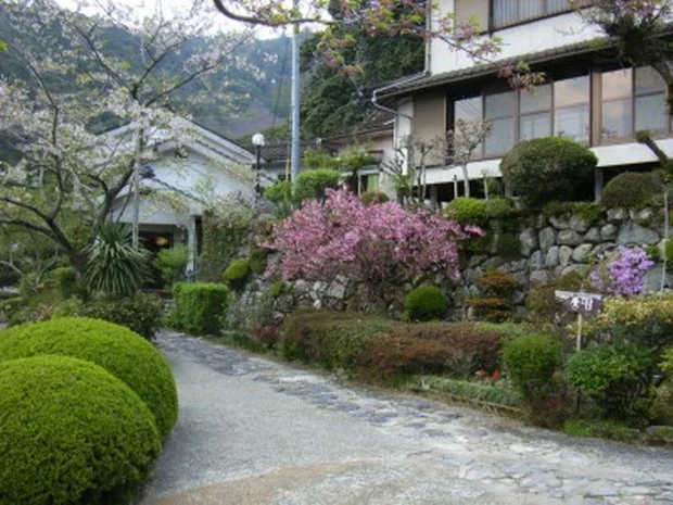 栗野岳温泉 南洲館（休業中）