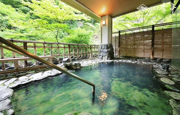 つなぎ温泉 四季亭