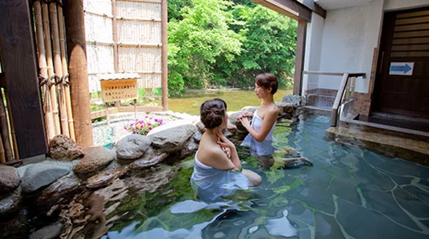 大沢温泉　湯治屋(とうじや）