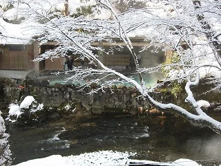 大沢温泉　湯治屋(とうじや）