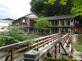 大沢温泉　湯治屋(とうじや）