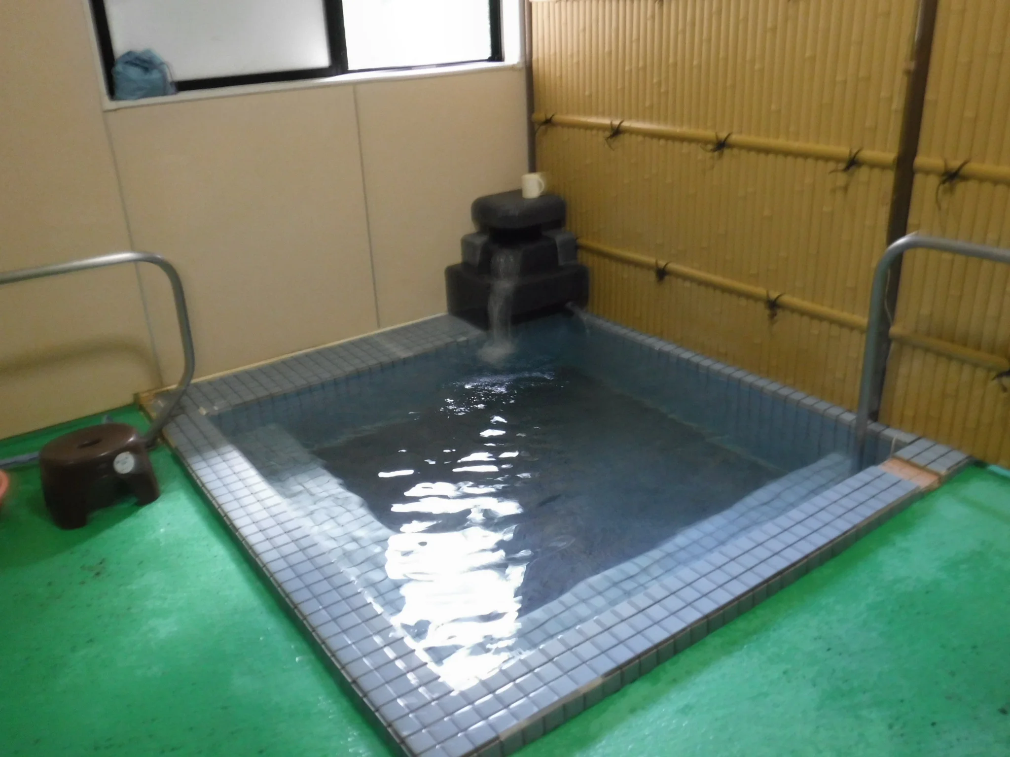 畑ノ沢鉱泉 たまご湯(閉館しました)