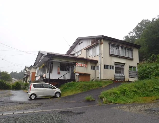 巣郷温泉 でめ金食堂(閉館しました)