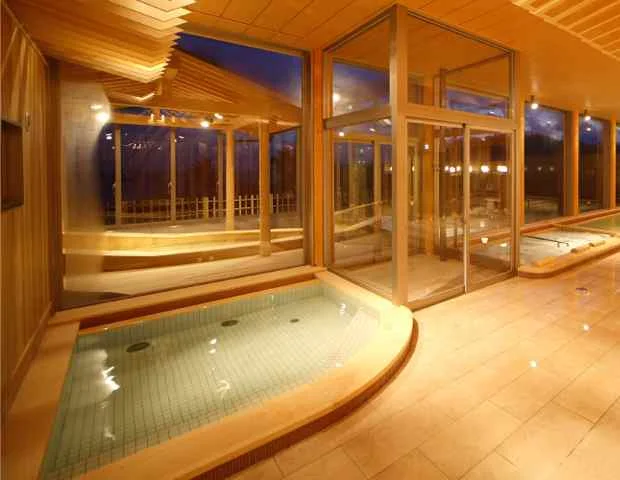 八森いさりび温泉ハタハタ館