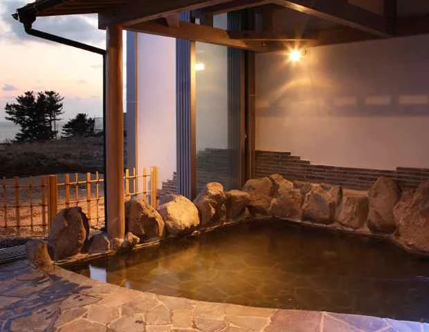 八森いさりび温泉ハタハタ館