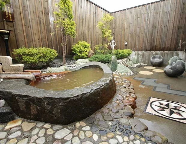 個室貸切天然温泉 湯元花家族