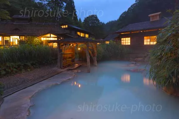 鶴の湯温泉
