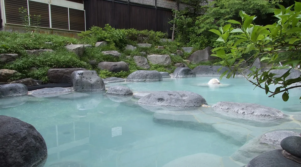 源七露天の湯