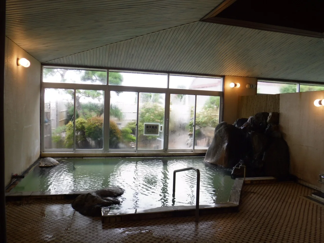 鹿部温泉 鹿の湯