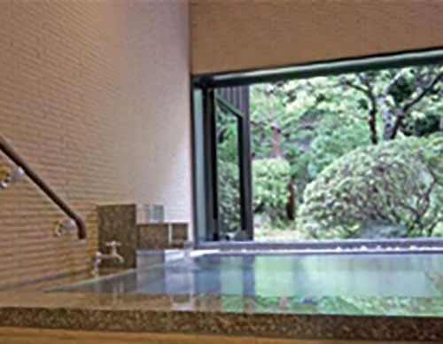 高見屋別邸久遠(旧 あつみの湯 つたや長兵衛)