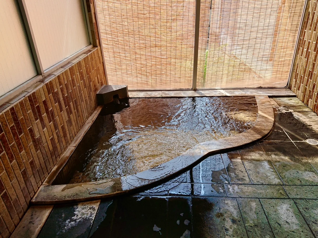 旅館 歌丸(閉館しました)