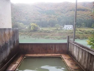 湯倉温泉 鶴亀荘