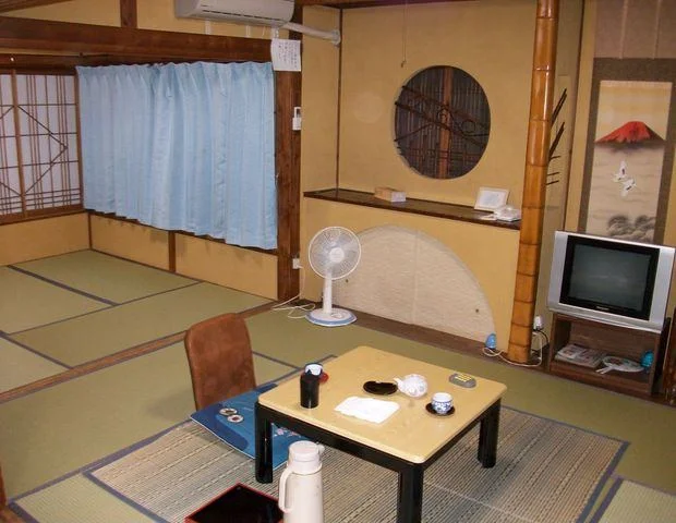 伊勢屋旅館