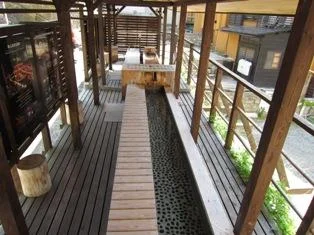 東山温泉　足湯処