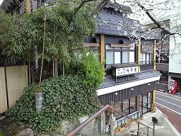 内田屋