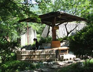出会いの湯滝／子宝の湯(足湯)