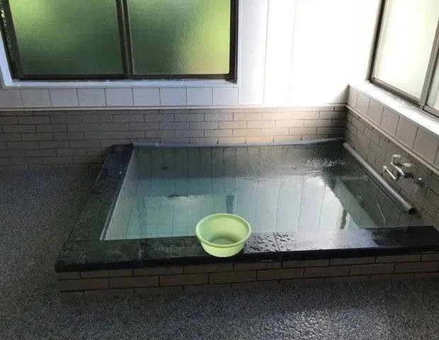 丸一魚店 美山富士の湯
