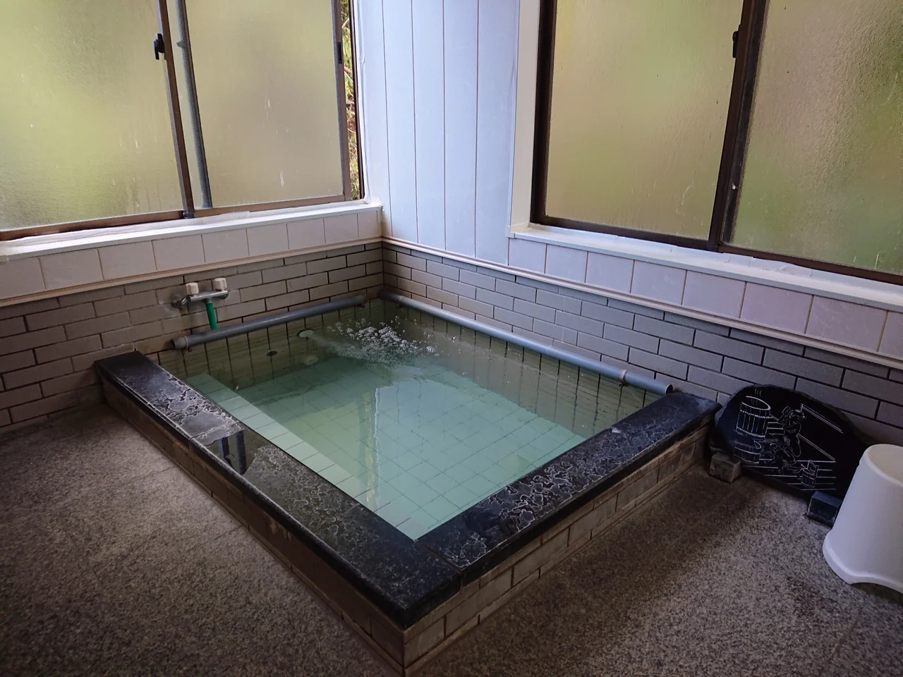 丸一魚店 美山富士の湯