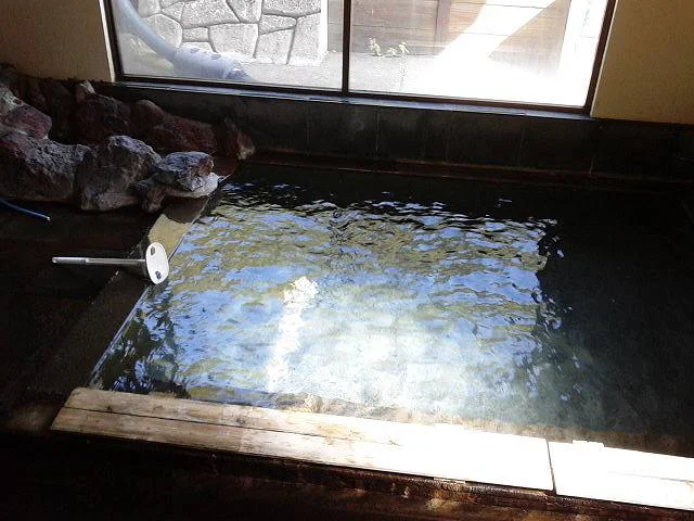 会津西山温泉 滝の湯