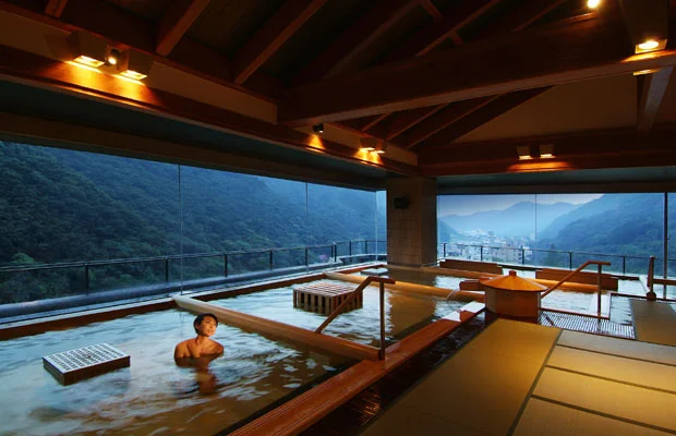 ホテル華の湯