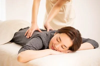 リラクゼーション・岩盤浴1