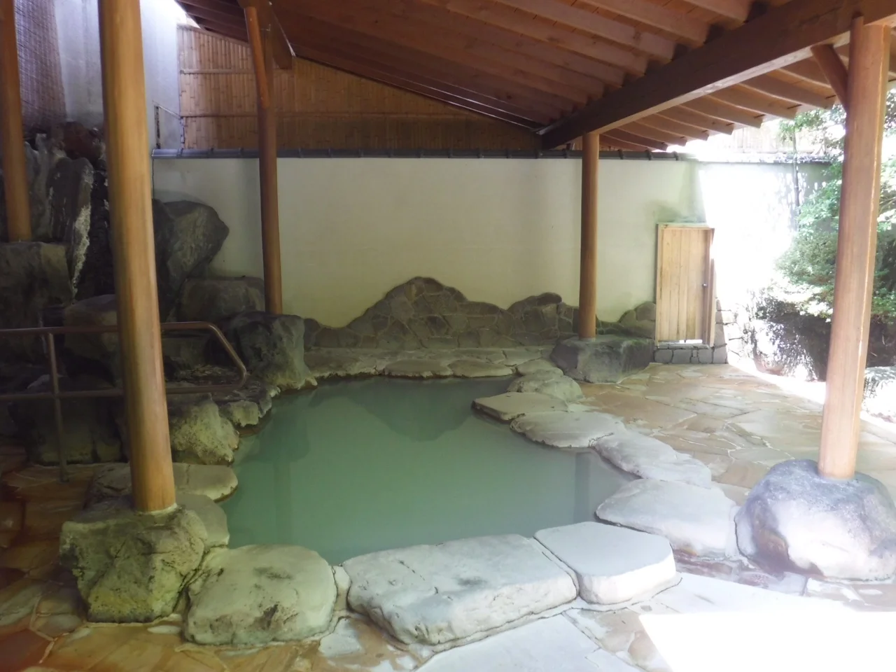 川涌の湯 マウントビュー箱根（かわらのゆ）