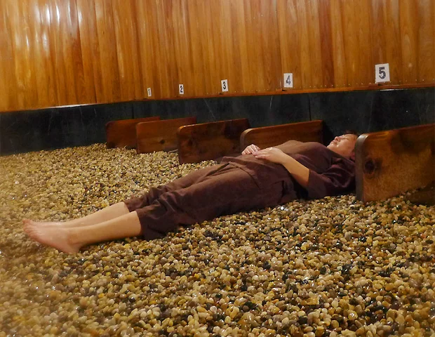 薬石ミネラル温浴 嵐の湯座間店