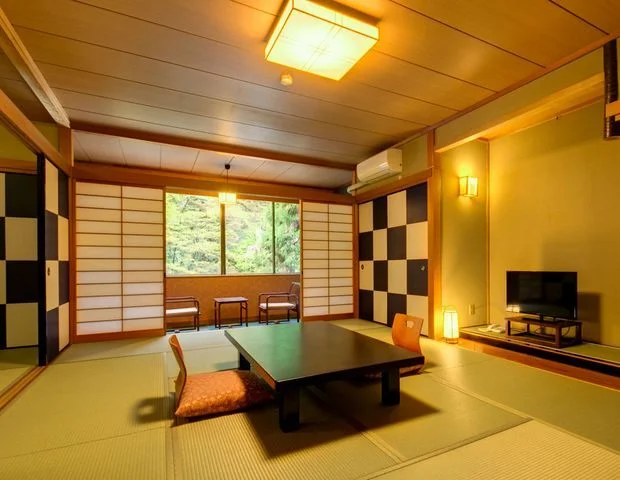 フォレストリゾート 湯もと小町館（旧 大観荘）