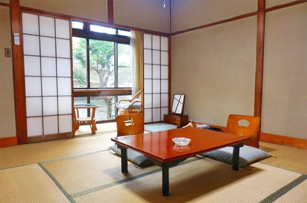 箱根仙石原温泉 万寿屋旅館（ますやりょかん）
