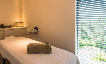 リラクゼーション・岩盤浴1