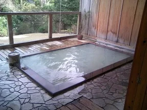 箱根強羅温泉 楽々花