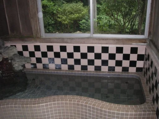 美女谷温泉(閉館しました)