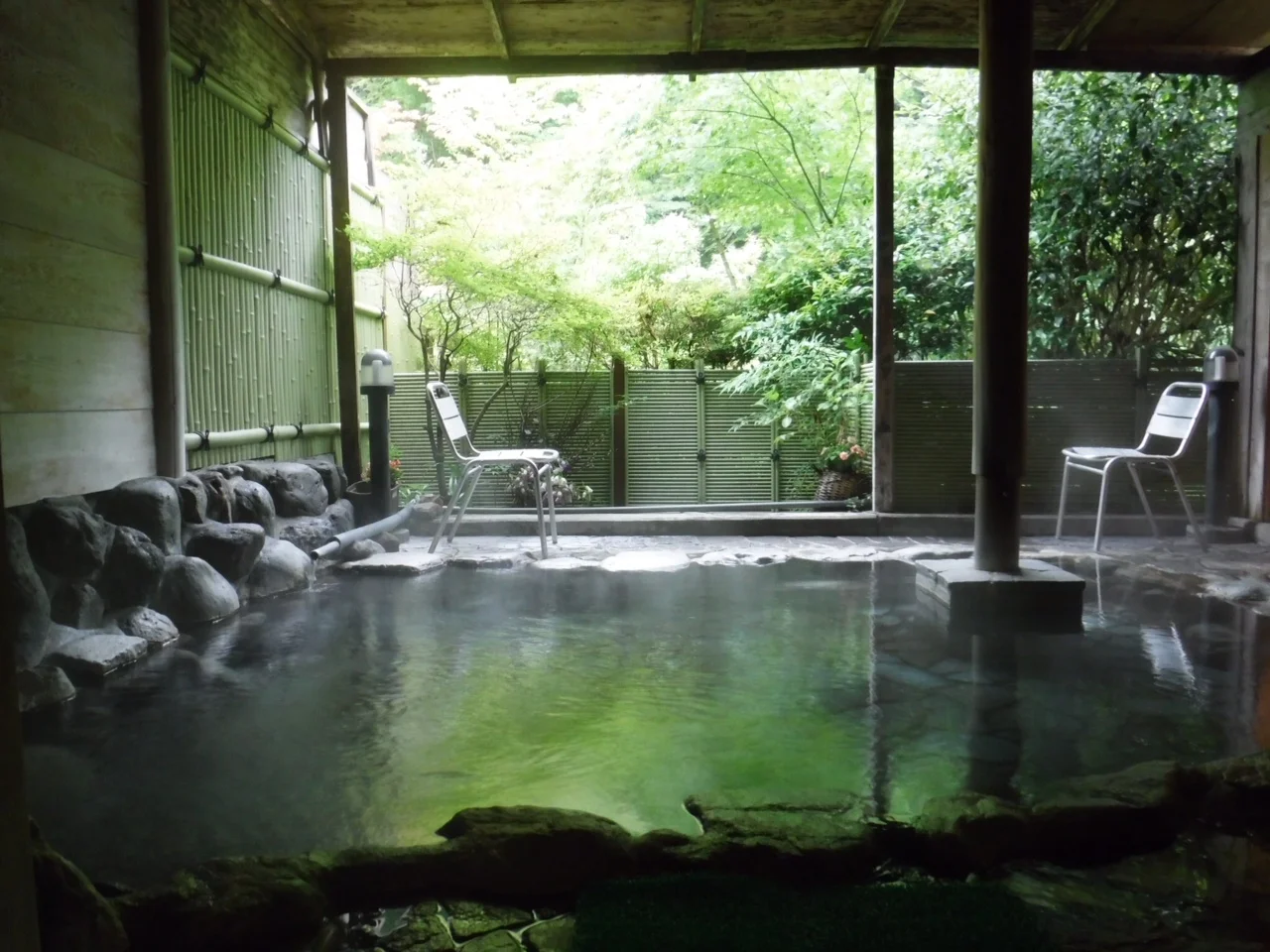 底倉の湯つたや旅館