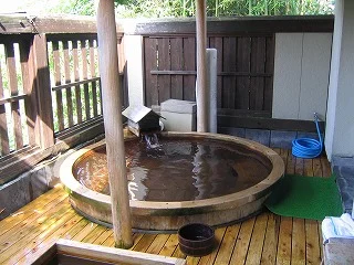 新木鉱泉旅館(あらきこうせんりょかん)