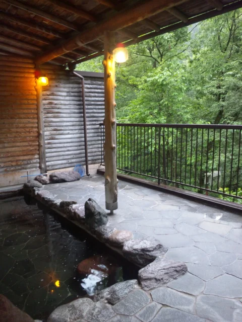 谷津川館
